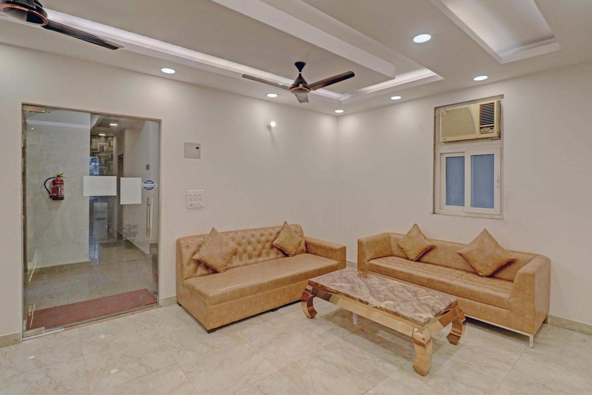Collection O Spot Light Near Tughlakabad Station Metro Station Hotel Indraprastha Екстериор снимка